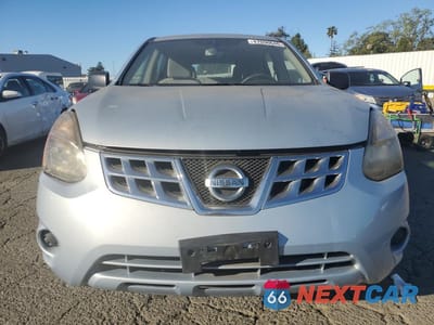 Piąte zdjęcie samochodu w środku: 2014 NISSAN ROGUE SELECT S VIN:JN8AS5MT0EW100169 - miniatura