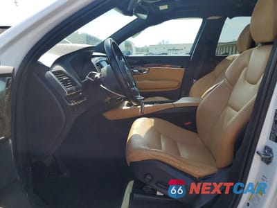 Zdjęcie 7 z 13 samochodu: 2019 VOLVO XC90 T6 MOMENTUM VIN:YV4A22PK1K1462255 - miniatura