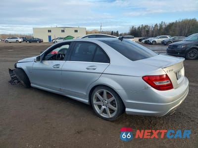 Drugie zdjęcie samochodu z przodu: 2012 MERCEDES-BENZ C 350 4MATIC VIN:WDDGF8JBXCA622721 - miniatura