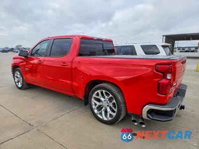 Drugie zdjęcie samochodu z przodu: 2021 CHEVROLET SILVERADO C1500 LT VIN:3GCPWCED3MG345311 - miniatura