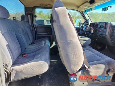 Zdjęcie 10 z 12 samochodu: 2001 CHEVROLET SILVERADO C1500 VIN:2GCEC19V811107790 - miniatura