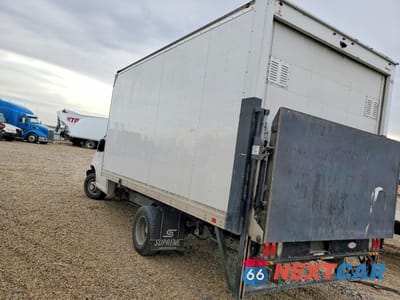 Drugie zdjęcie samochodu z przodu: 2018 CHEVROLET EXPRESS BOX TRUCK VIN:1GB3GSCGXJ1341239 - miniatura