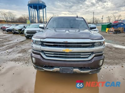Piąte zdjęcie samochodu w środku: 2016 CHEVROLET SILVERADO K1500 HIGH COUNTRY VIN:3GCUKTEC7GG237798 - miniatura
