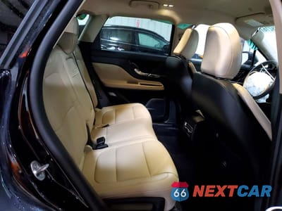 Zdjęcie 11 z 14 samochodu: 2025 LINCOLN CORSAIR PREMIERE VIN:5LMCJ1DA9SUL17623 - miniatura