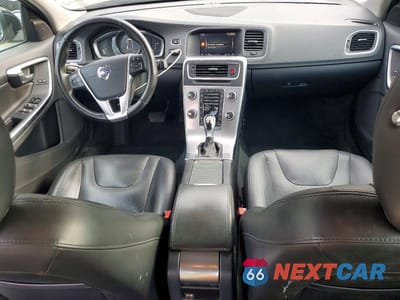Zdjęcie 8 z 12 samochodu: 2018 VOLVO S60 INSCRIPTION VIN:LYV402TK4JB173664 - miniatura