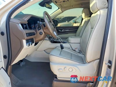 Zdjęcie 7 z 13 samochodu: 2023 GMC YUKON XL DENALI VIN:1GKS1JKL2PR154402 - miniatura