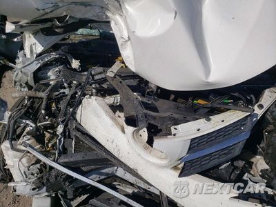 Zdjęcie 11 z 11 samochodu: 2015 TOYOTA RAV4 LE VIN:JTMZFREV9FJ050106 - miniatura