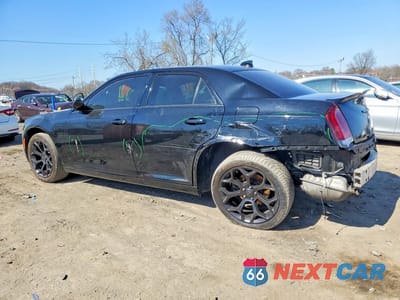Drugie zdjęcie samochodu z przodu: 2019 CHRYSLER 300 S VIN:2C3CCABG9KH538851 - miniatura