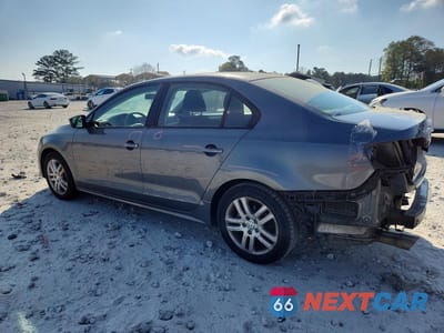 Drugie zdjęcie samochodu z przodu: 2018 VOLKSWAGEN JETTA S VIN:3VW2B7AJ1JM260387 - miniatura