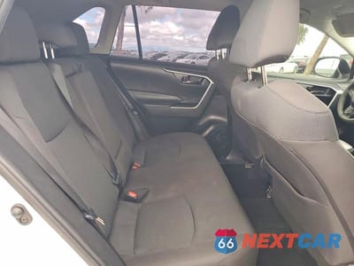 Zdjęcie 11 z 13 samochodu: 2021 TOYOTA RAV4 LE VIN:2T3H1RFV0MW141918 - miniatura