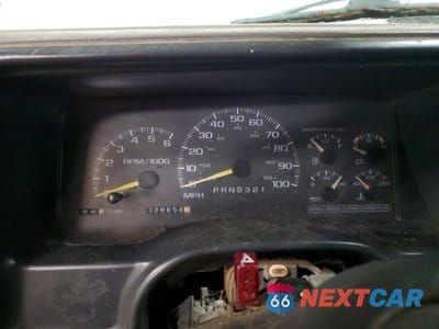 Zdjęcie 9 z 11 samochodu: 1998 GMC SIERRA C3500 VIN:1GTHC33R4WF065588 - miniatura