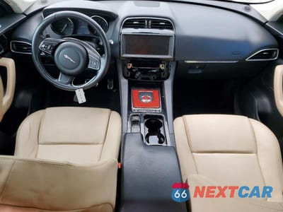 Zdjęcie 8 z 14 samochodu: 2019 JAGUAR F-PACE VIN:SADCS2FX4KA390948 - miniatura