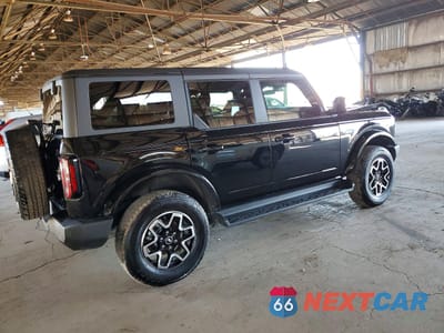 Trzecie zdjęcie samochodu z tyłu: 2025 FORD BRONCO OUTER BANKS VIN:1FMDE8BH4SLB27237 - miniatura