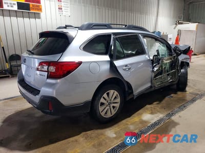 Trzecie zdjęcie samochodu z tyłu: 2019 SUBARU OUTBACK 2.5I PREMIUM VIN:4S4BSAFC0K3270210 - miniatura