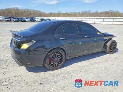 Trzecie zdjęcie samochodu z tyłu: 2018 MERCEDES-BENZ C 63 AMG-S VIN:55SWF8HB8JU237818 - miniatura