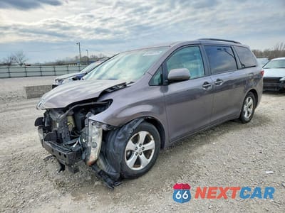 2016 TOYOTA SIENNA LE 8-PASSENGER 5TDKK3DC2GS713871 - główne zdjęcie licytacji z USA - miniatura