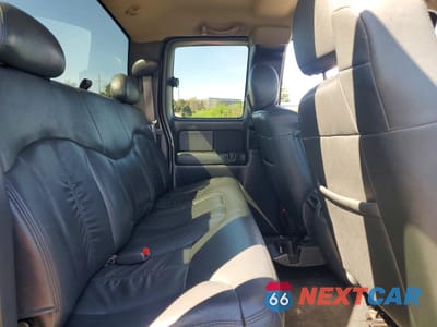 Zdjęcie 10 z 12 samochodu: 2001 CHEVROLET SILVERADO K2500 HEAVY DUTY VIN:1GCHK29101E230758 - miniatura