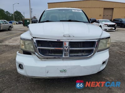 Piąte zdjęcie samochodu w środku: 2008 DODGE DAKOTA SLT VIN:1D3HE42KX8S532132 - miniatura