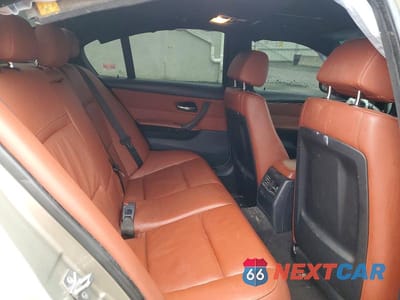 Zdjęcie 10 z 13 samochodu: 2010 BMW 328 I VIN:WBAPH7G53ANM49546 - miniatura