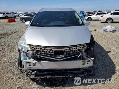 Piąte zdjęcie samochodu w środku: 2013 TOYOTA PRIUS V THREE VIN:JTDZN3EU3D3257308 - miniatura