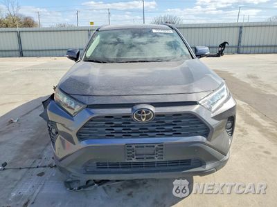 Piąte zdjęcie samochodu w środku: 2021 TOYOTA RAV4 XLE VIN:2T3W1RFV1MW137514 - miniatura