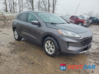 Czwarte zdjęcie samochodu z boku: 2020 FORD ESCAPE SE VIN:1FMCU9G61LUB21385 - miniatura