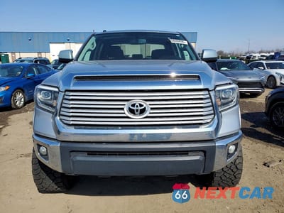 Piąte zdjęcie samochodu w środku: 2015 TOYOTA TUNDRA SR5 VIN:5TFDY5F13FX473995 - miniatura