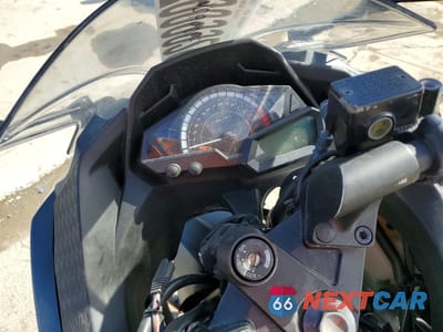 Zdjęcie 7 z 9 samochodu: 2016 KAWASAKI EX300 A VIN:JKAEX8A17GDA27705 - miniatura