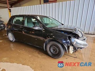 Czwarte zdjęcie samochodu z boku: 2013 VOLKSWAGEN GOLF VIN:WVWDB7AJ8DW129604 - miniatura