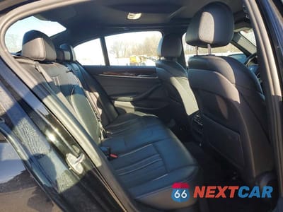 Zdjęcie 10 z 12 samochodu: 2018 BMW 530 XI VIN:WBAJA7C55JG908175 - miniatura