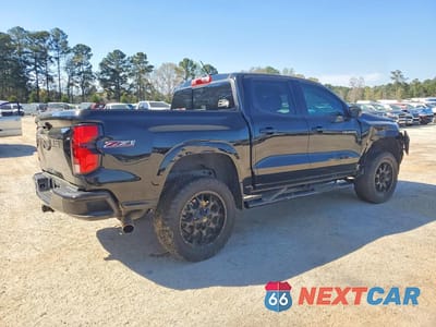 Trzecie zdjęcie samochodu z tyłu: 2023 CHEVROLET COLORADO VIN:1GCPTDEK7P1126416 - miniatura