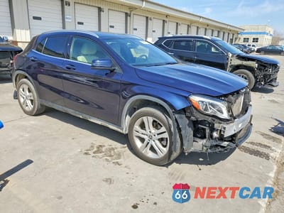 Czwarte zdjęcie samochodu z boku: 2018 MERCEDES-BENZ GLA 250 4MATIC VIN:WDCTG4GB2JJ495105 - miniatura