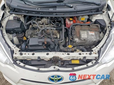 Zdjęcie 11 z 11 samochodu: 2013 TOYOTA PRIUS C TWO VIN:JTDKDTB34D1532552 - miniatura