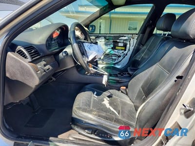 Zdjęcie 7 z 11 samochodu: 2004 BMW 325 I VIN:WBAET37434NJ42677 - miniatura