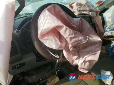 Zdjęcie 8 z 11 samochodu: 2019 FORD F350 SRW SUPER DUTY VIN:1FT8X3BT3KEG35906 - miniatura