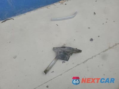 Zdjęcie 12 z 13 samochodu: 2004 NISSAN TITAN XE VIN:1N6AA06B84N577469 - miniatura