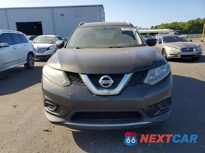 Piąte zdjęcie samochodu w środku: 2016 NISSAN ROGUE SV VIN:5N1AT2MTXGC893746 - miniatura