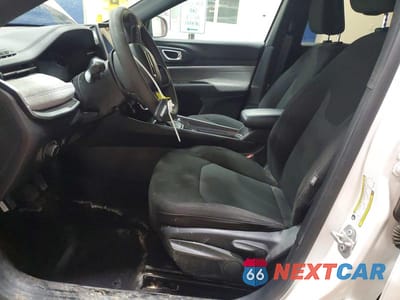 Zdjęcie 7 z 14 samochodu: 2023 JEEP COMPASS SPORT VIN:3C4NJDAN6PT512282 - miniatura