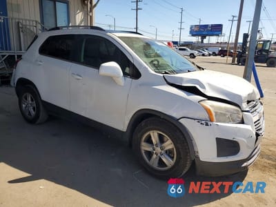 Czwarte zdjęcie samochodu z boku: 2015 CHEVROLET TRAX 1LT VIN:KL7CJLSB4FB260700 - miniatura