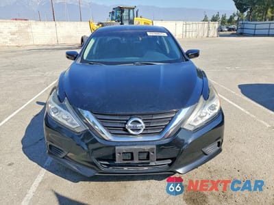 Piąte zdjęcie samochodu w środku: 2016 NISSAN ALTIMA 2.5 S VIN:1N4AL3AP3GC235600 - miniatura