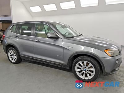Czwarte zdjęcie samochodu z boku: 2014 BMW X3 XDRIVE28I VIN:5UXWX9C5XE0D10103 - miniatura