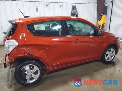 Trzecie zdjęcie samochodu z tyłu: 2021 CHEVROLET SPARK LS VIN:KL8CB6SA9MC735623 - miniatura