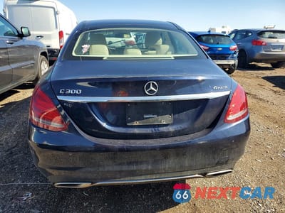 Zdjęcie 6 z 11 samochodu: 2015 MERCEDES-BENZ C 300 4MATIC VIN:55SWF4KB7FU029339 - miniatura