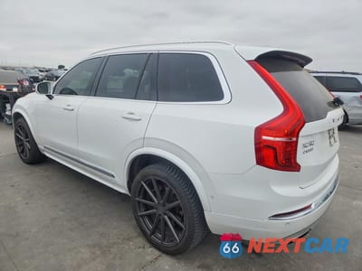 Drugie zdjęcie samochodu z przodu: 2021 VOLVO XC90 T8 RECHARGE INSCRIPTION VIN:YV4BR00L1M1676334 - miniatura