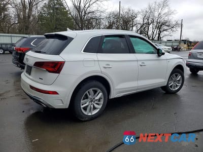 Trzecie zdjęcie samochodu z tyłu: 2024 AUDI Q5 PREMIUM 45 VIN:WA1GAAFY4R2054282 - miniatura