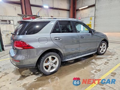 Trzecie zdjęcie samochodu z tyłu: 2017 MERCEDES-BENZ GLE 350 4MATIC VIN:4JGDA5HB7HA904303 - miniatura