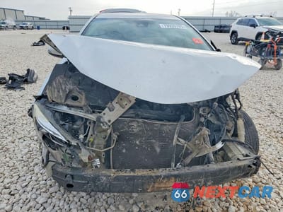 Piąte zdjęcie samochodu w środku: 2019 TOYOTA COROLLA SE VIN:5YFBURHE7KP915700 - miniatura