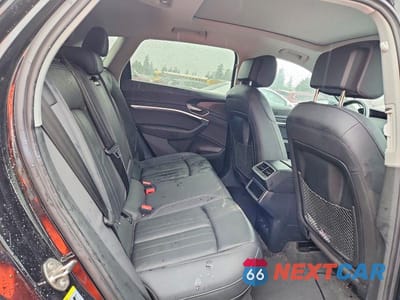 Zdjęcie 11 z 13 samochodu: 2021 AUDI E-TRON PREMIUM VIN:WA1AAAGEXMB021371 - miniatura