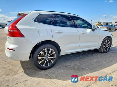 Trzecie zdjęcie samochodu z tyłu: 2023 VOLVO XC60 CORE VIN:YV4L12DK8P1260939 - miniatura