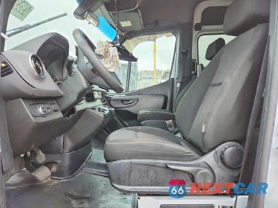 Zdjęcie 7 z 13 samochodu: 2025 MERCEDES-BENZ SPRINTER 2500 VIN:W1Z4KGHY2ST218917 - miniatura